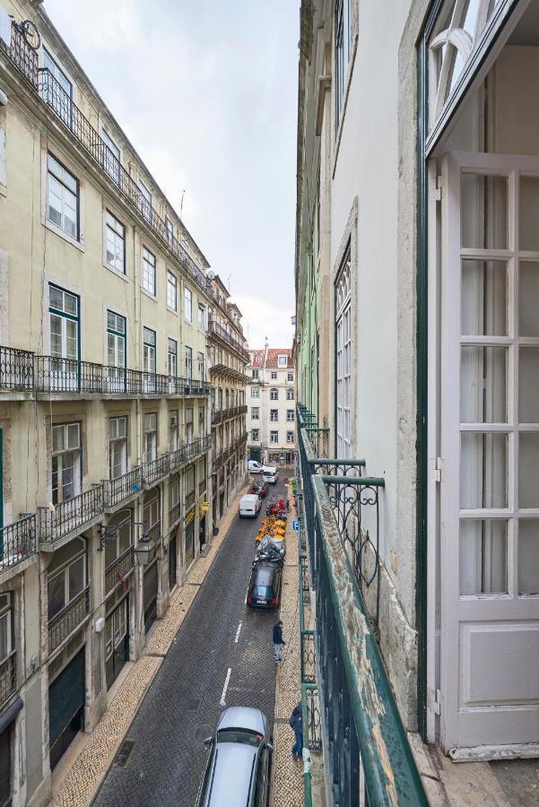 Spacious Apartment In The Perfect Lisbon Location, By Timecooler Exterior photo